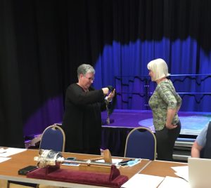 Cllr Joy Aitman passes the Chain of Office to new Mayor, Cllr Liz Duncan