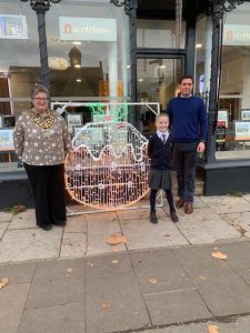 Last year's winner with the Mayor and Marc from Scott Fraser who generously sponsor the Light and Market Square tree